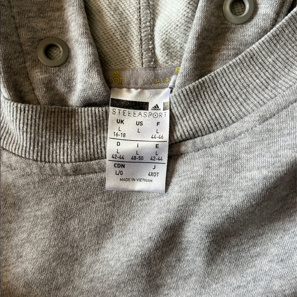 ADIDAS - Picture 3 of 5